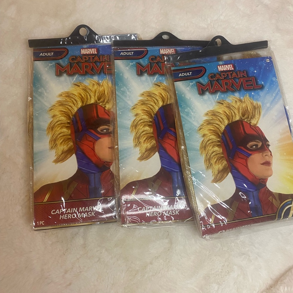 Marvel Captain Marvel Hero Mask - Red and Blue